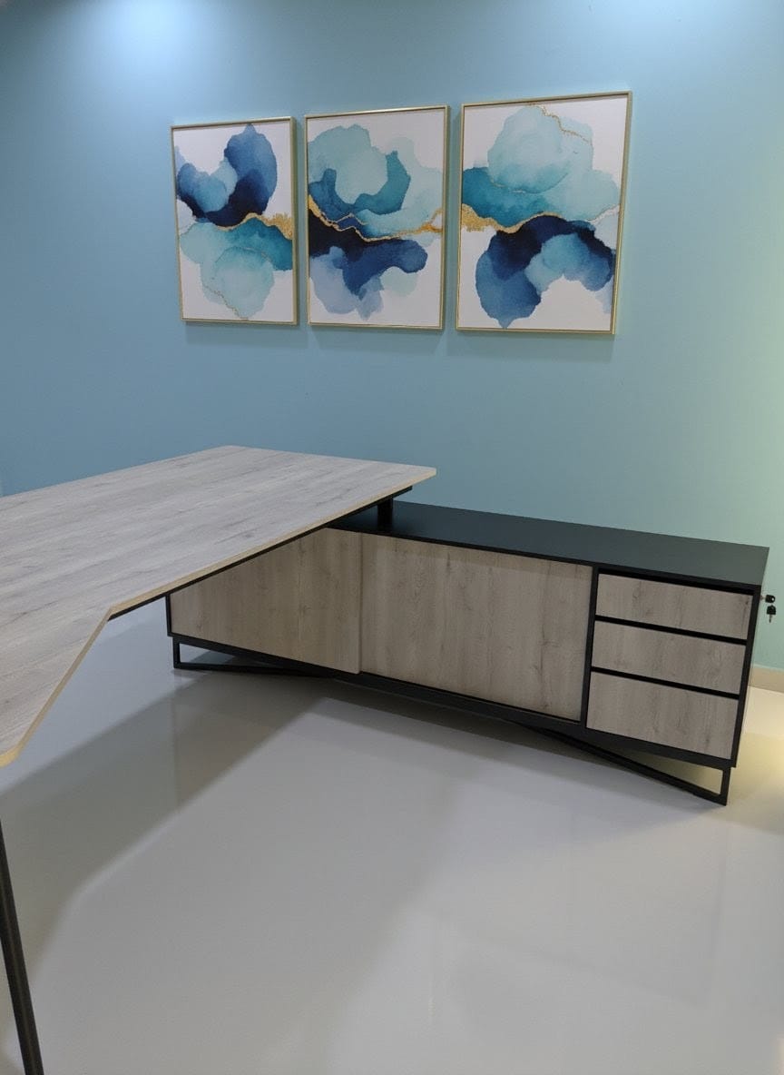 Premium Executive Table